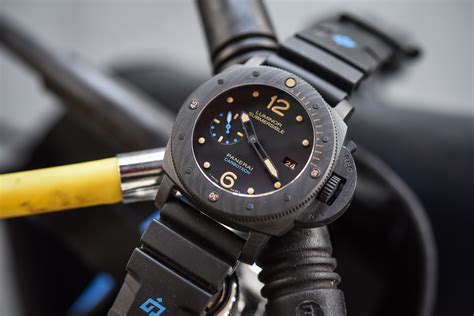 panerai carbotech luminor submersible